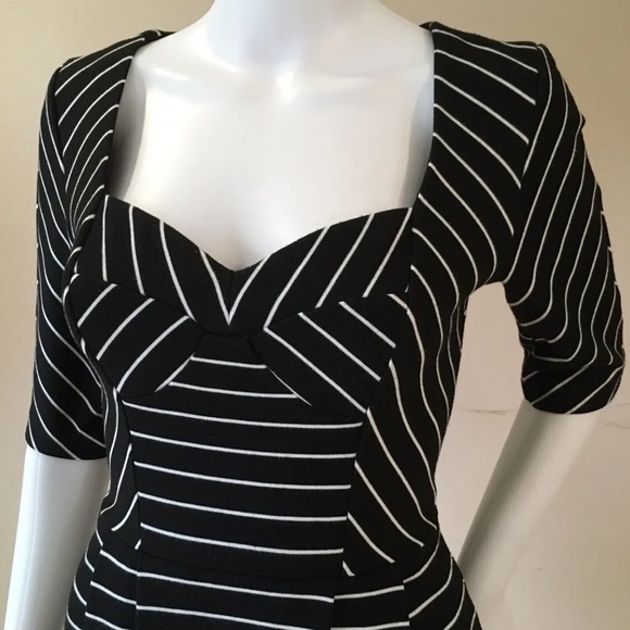 Bebe striped black Fit&flare mini dress size Xs - Picture 5 of 5